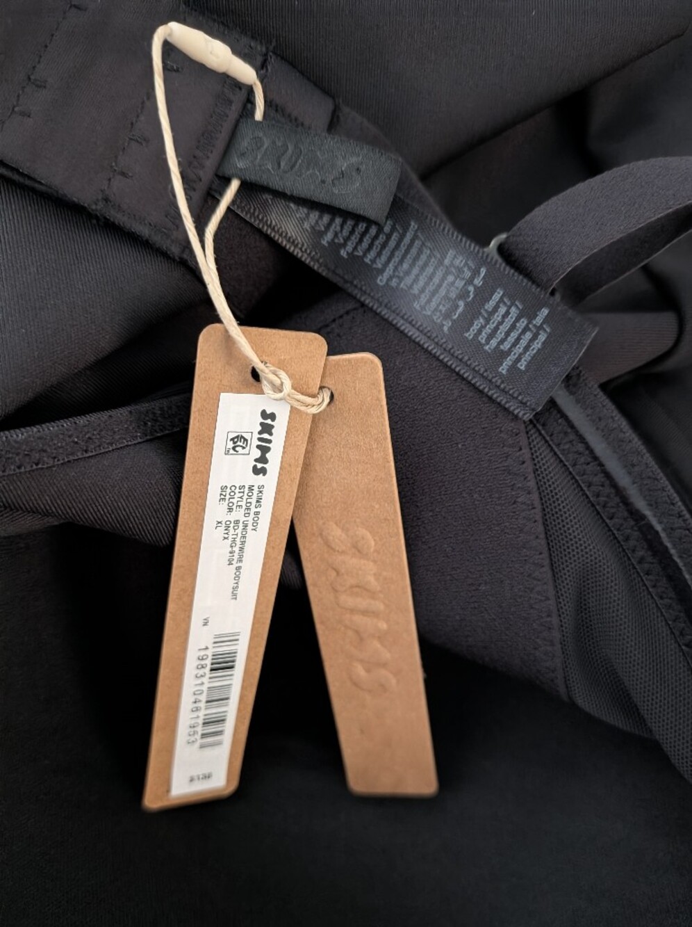 SKIMS BODY Underwire Thong Bodysuit - Picture 14 of 16